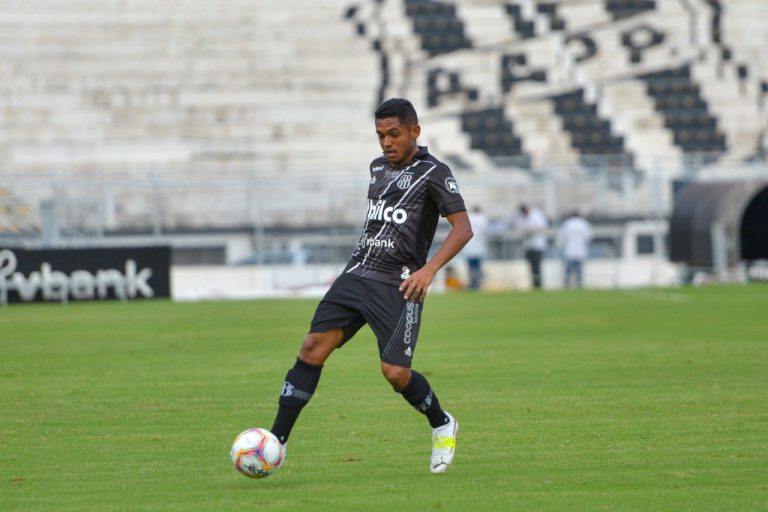 Ap&oacute;s vit&oacute;ria contra o S&atilde;o Caetano, Dawhan destaca entrega da Ponte Preta