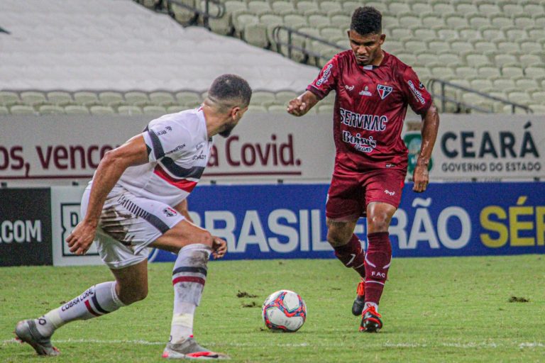 Ferrovi&aacute;rio bate Santa Cruz, e assume a lideran&ccedil;a do Grupo A