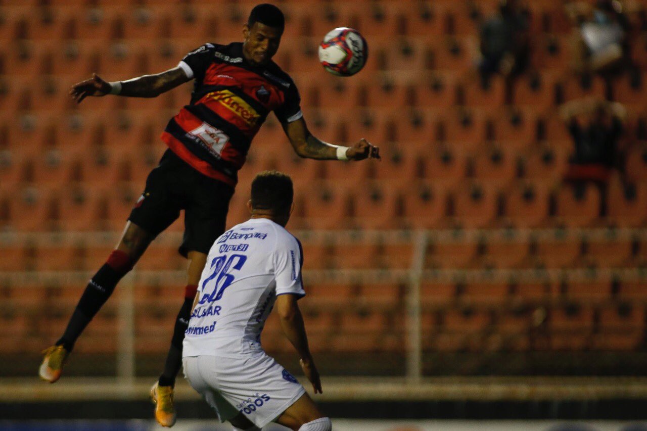 Ituano derrota Paysandu em partida pol&ecirc;mica com VAR