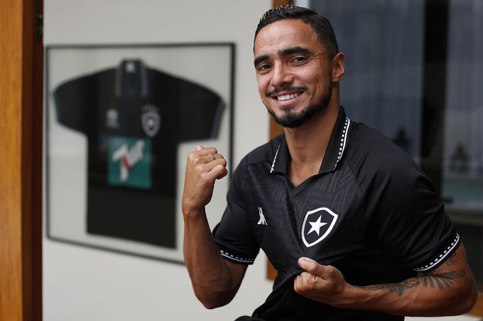 Botafogo v&ecirc; um aumento de s&oacute;cios com chegada de Rafael