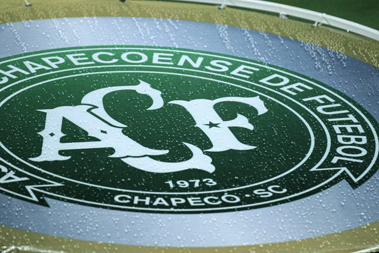 Chapecoense d&aacute; 1&ordm; passo para se tornar clube-empresa