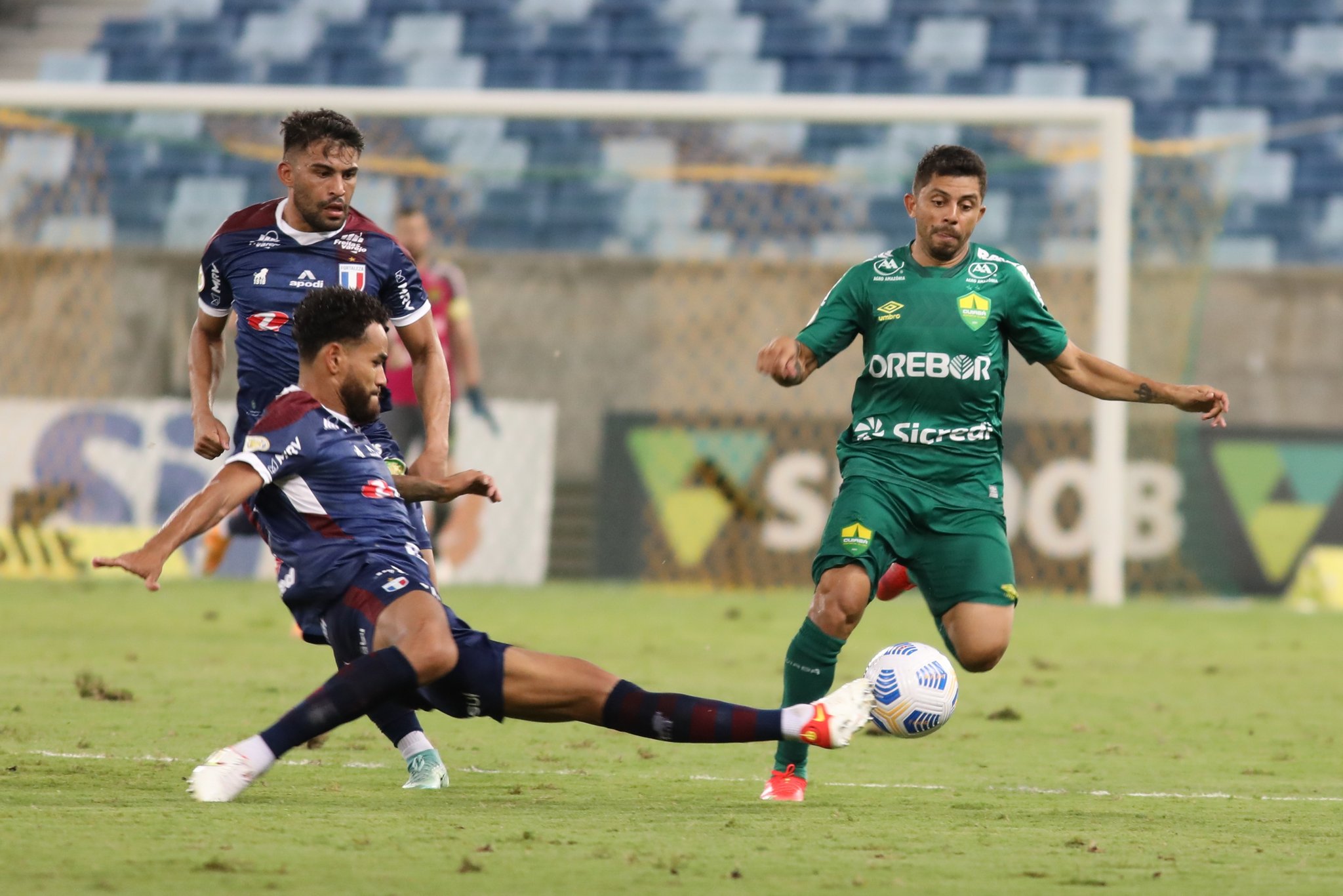 Cuiab&aacute; vence o Fortaleza e fica perto da perman&ecirc;ncia na S&eacute;rie A