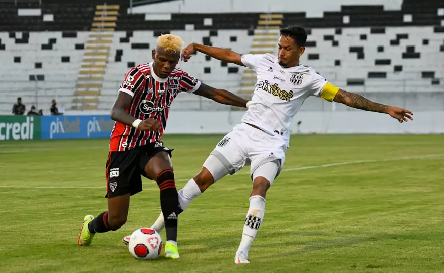 De virada, S&atilde;o Paulo vence a Ponte nos minutos finais