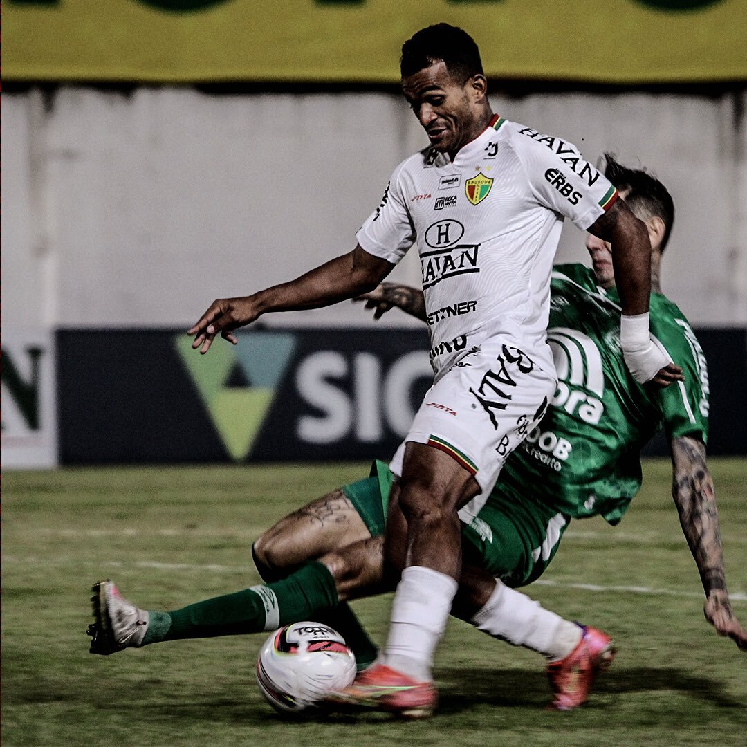 No duelo catarinense, Brusque e Chape empatam na S&eacute;rie B