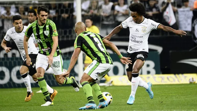 Corinthians busca empate com Am&eacute;rica-MG, mas perde lideran&ccedil;a