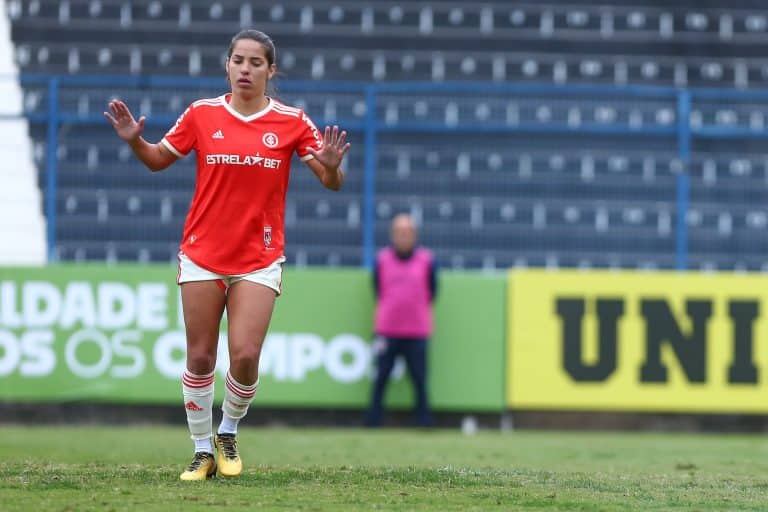 Corinthians e Internacional empatam pelo Brasileir&atilde;o Feminino 2022
