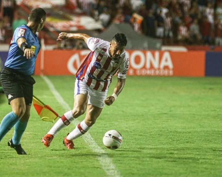 N&aacute;utico sai atr&aacute;s, mas empata com o Sport no fim