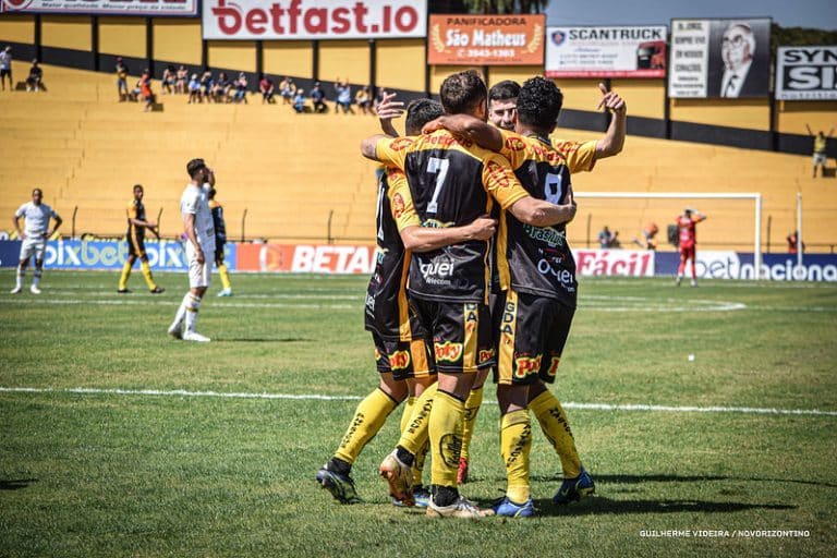 Com dois gols de Ronaldo, Novorizontino vence o Crici&uacute;ma