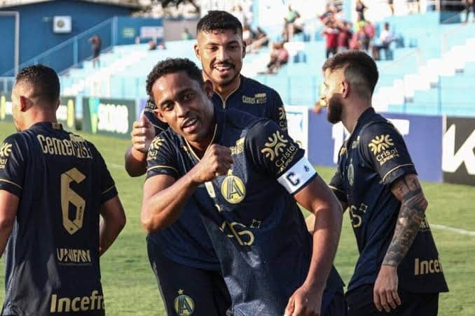 Aparecidense est&aacute; a uma vit&oacute;ria do acesso in&eacute;dito