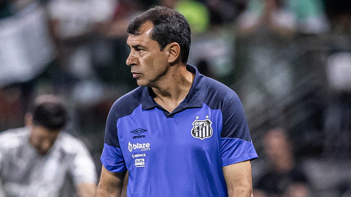T&eacute;cnico e jogador do Santos detonam gramado do Allianz Parque