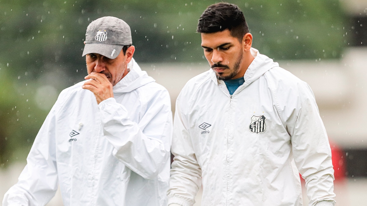 Carille tem &lsquo;d&uacute;vida cruel&rsquo; em escala&ccedil;&atilde;o para Santos x Corinthians