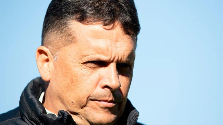 Diretoria da Chapecoense toma decis&atilde;o sobre perman&ecirc;ncia de Claudinei Oliveira