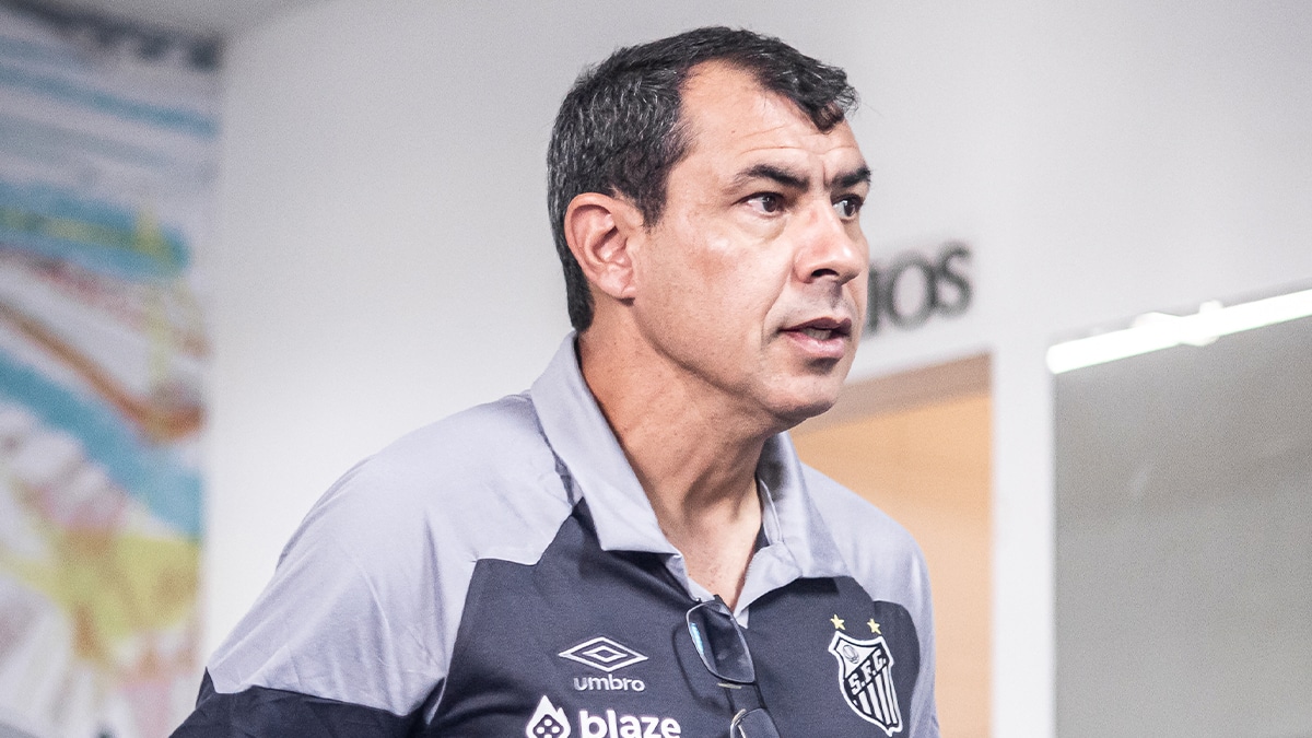 Carille tem desfalque confirmado para o pr&oacute;ximo jogo do Santos