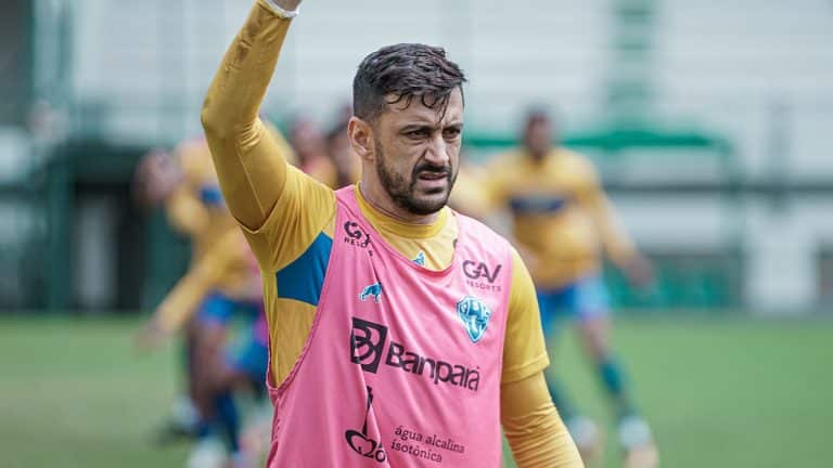 Paysandu: Robinho indica fim de carreira e pode ficar de fora da S&eacute;rie B 2024