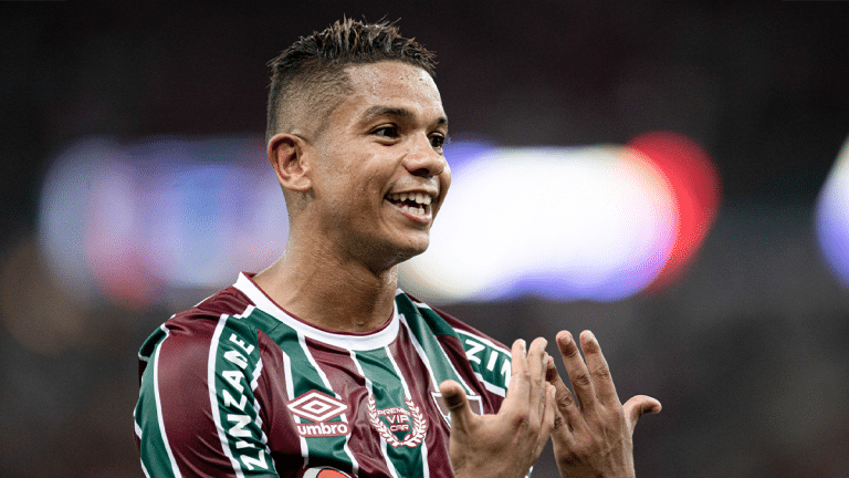 R$1 milh&atilde;o e neg&oacute;cio feito: Sport encaminha acerto com &lsquo;her&oacute;i&rsquo; da Libertadores no Fluminense