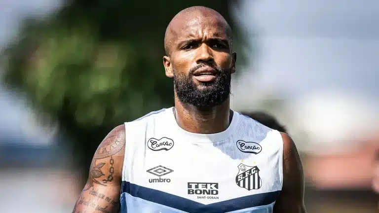 R$20 milh&otilde;es: Como Messias pode evitar transfer ban do Santos?