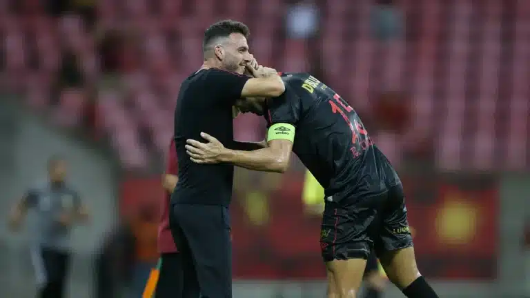 Thyere comemora classifica&ccedil;&atilde;o do Sport na Copa do Nordeste