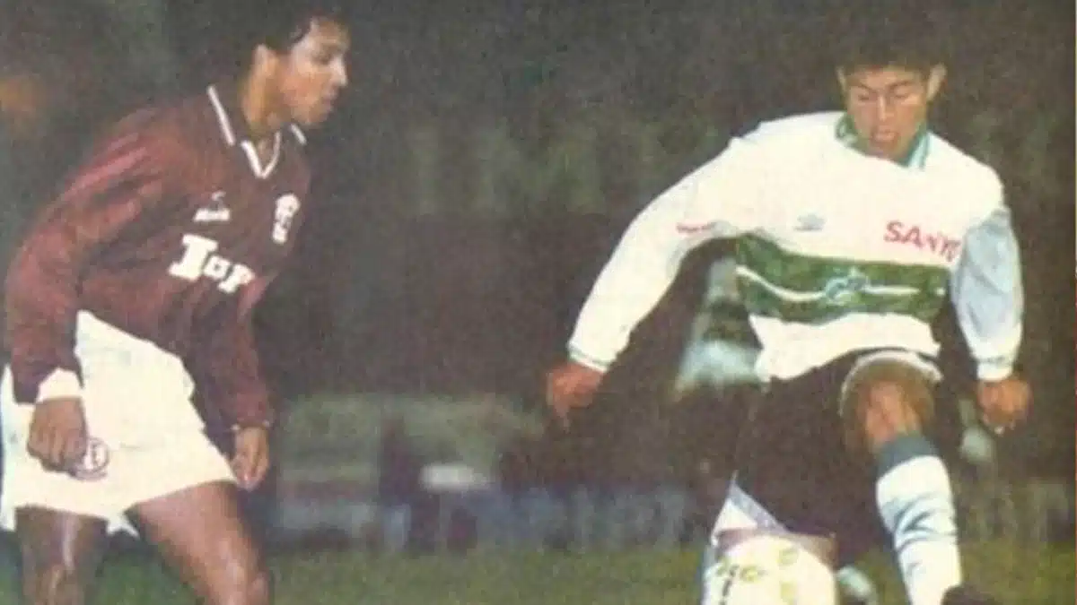 Em 1995, o Coritiba goleou a Ferrovi&aacute;ria no Couto Pereira. Foto: Divulga&ccedil;&atilde;o CFC