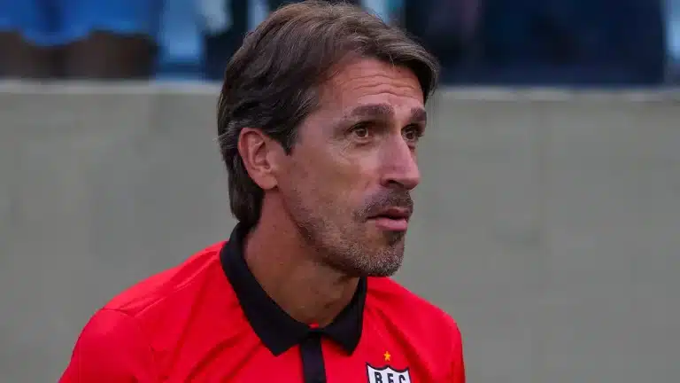 Ele ficou surpreso! T&eacute;cnico do Botafogo-SP elogia &lsquo;jogador extra&rsquo; no Paysandu