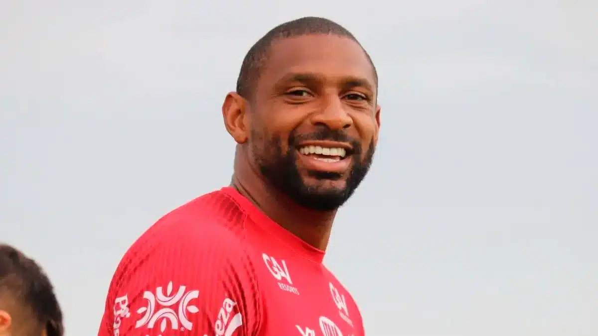 Rafael Donato no Goi&aacute;s? Diretor explica negocia&ccedil;&atilde;o