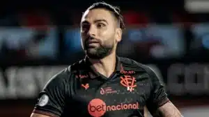 A S&eacute;rie B do futebol brasileiro &eacute; &ldquo;diferente de tudo&rdquo;