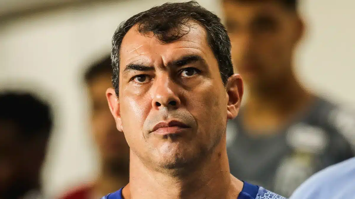 Ap&oacute;s vit&oacute;ria do Santos, Carille aponta ajustes e revela preocupa&ccedil;&atilde;o com Guilherme