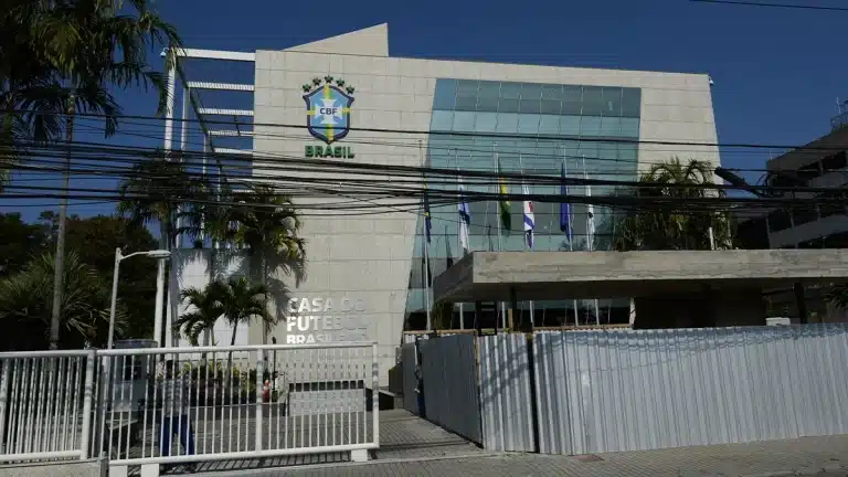 Trag&eacute;dia no RS: Por que a S&eacute;rie B do Brasileir&atilde;o n&atilde;o ser&aacute; paralisada?