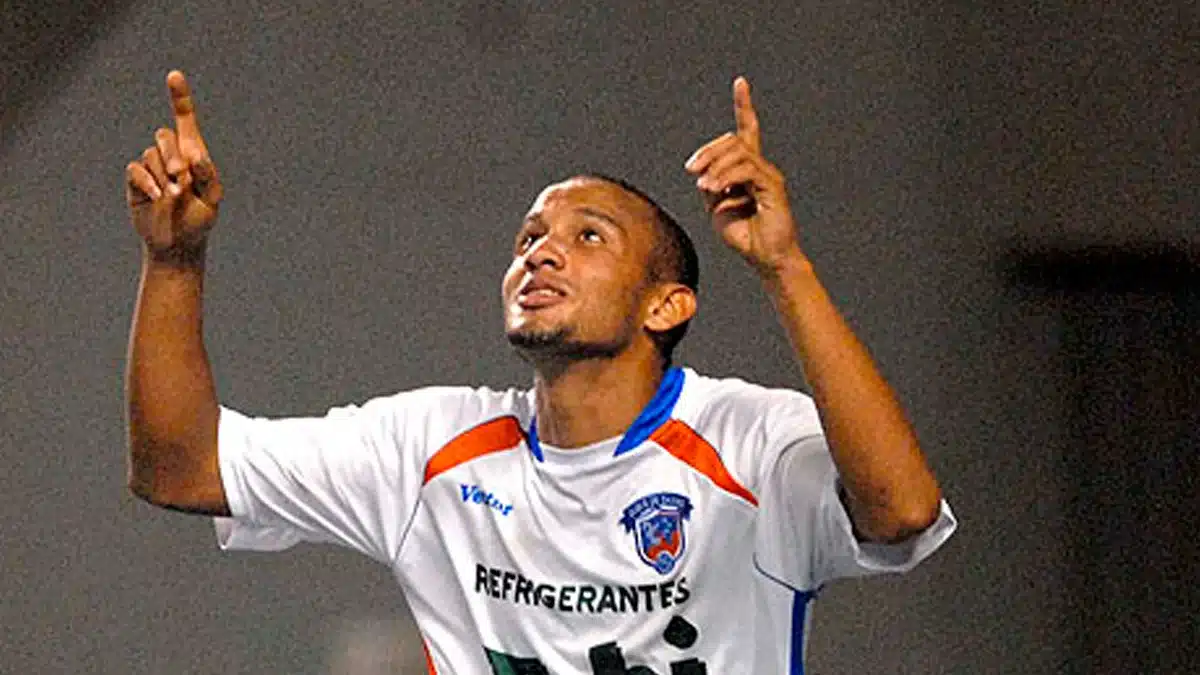 O Duque de Caxias de 2011 &eacute; dono da pior campanha da hist&oacute;ria dos pontos corridos do Brasileir&atilde;o S&eacute;rie B. Foto: Reprodu&ccedil;&atilde;o