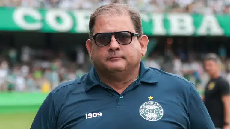 Ap&oacute;s demitir Guto, Coritiba corre em busca de novo treinador