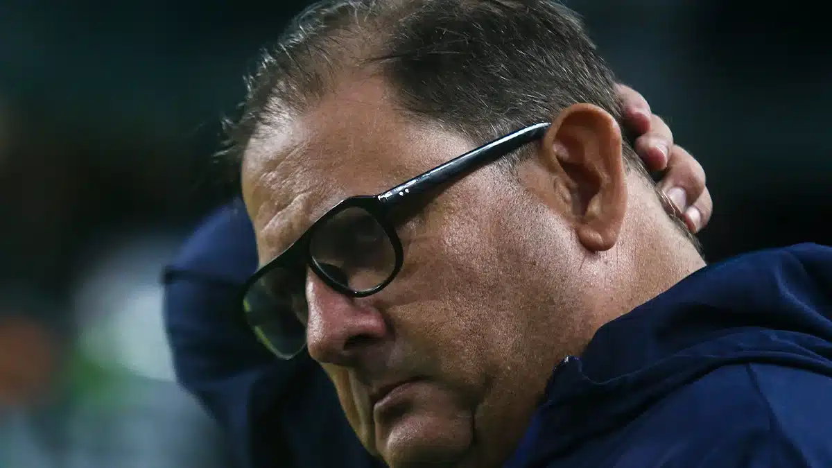 Diante do Sport, Guto Ferreira tenta diminuir retrospecto negativo