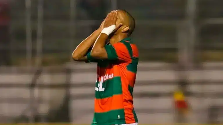 Qual &eacute; a pior campanha da hist&oacute;ria da S&eacute;rie B do Campeonato Brasileiro?