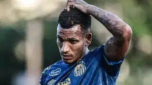 A S&eacute;rie B do futebol brasileiro &eacute; &ldquo;diferente de tudo&rdquo;