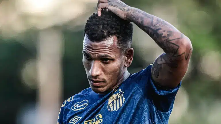 Contra o Amazonas, Santos busca a sua melhor sequ&ecirc;ncia do ano