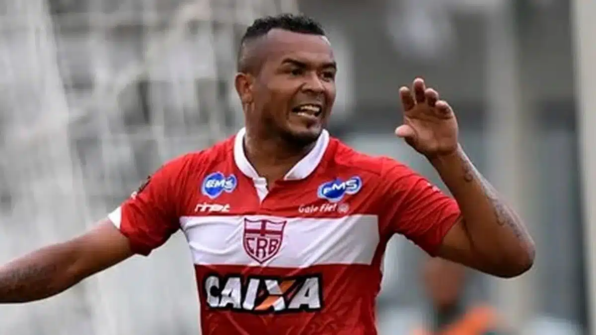 Com uma incrível média de 0,51 gol por jogo, Zé Carlos é até hoje o maior goleador da história da segunda divisão do futebol brasileiro. Foto: Reprodução